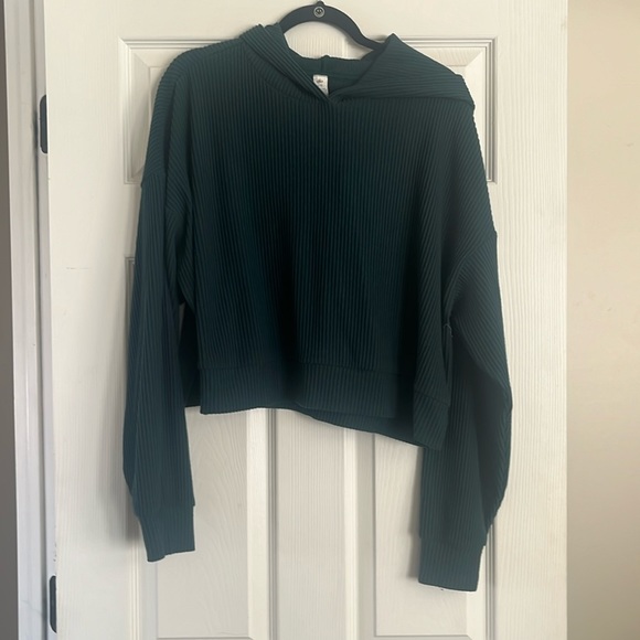 ALO Yoga Tops - Alo ribbed hoodie